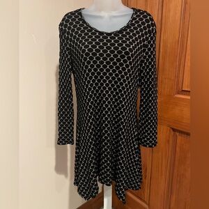 NWOT Never Worn Beautiful Tianello "Yuki" Jacquard Knit Ahtra Tunic Top Medium